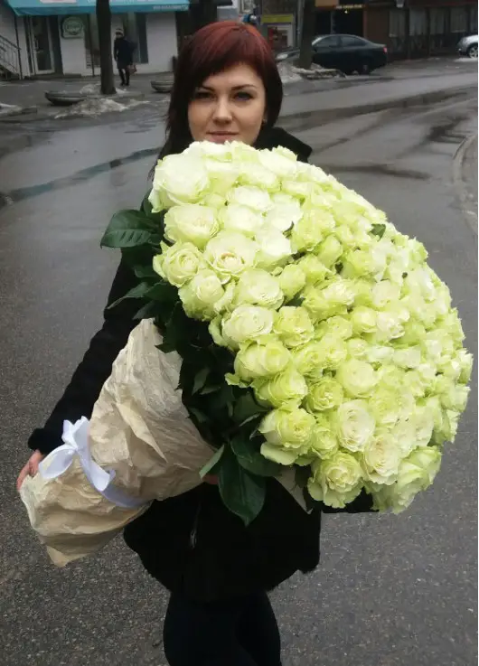 101 red roses 101 red roses