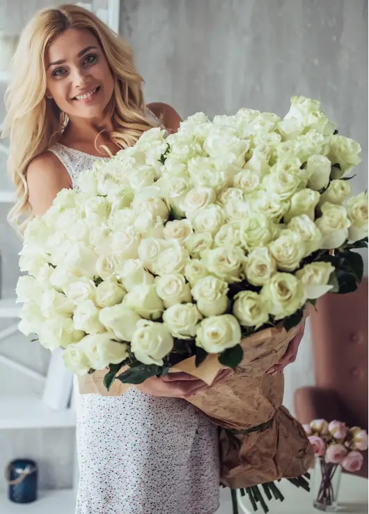101 white roses