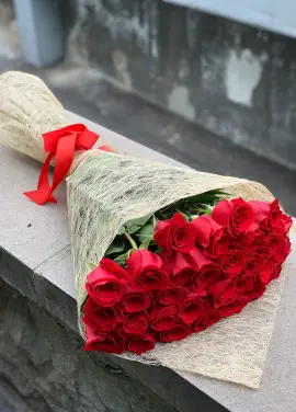 25 Holland roses