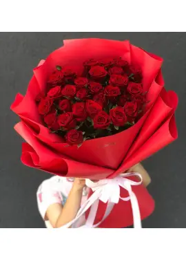 Cool bouquet of 25 red roses