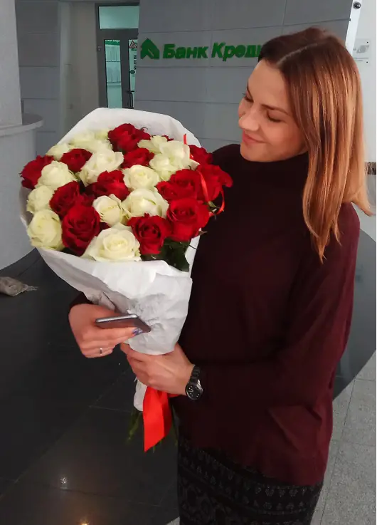 Red and white roses