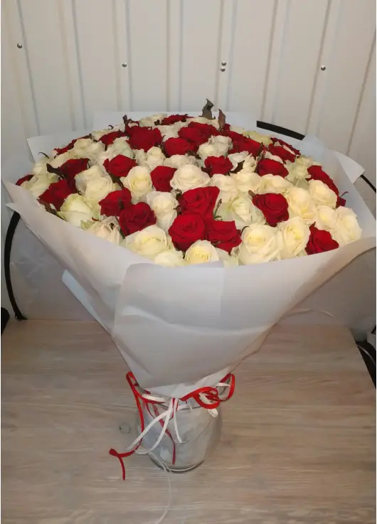 Red and white roses