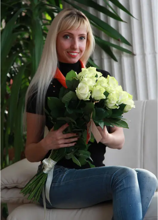 Bouquet of 19 white roses Bouquet of 19 white roses