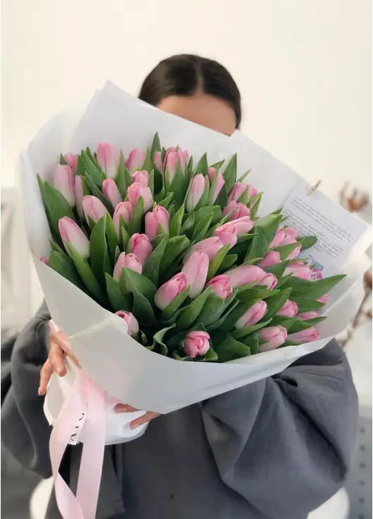 Bouquet  pink tulips