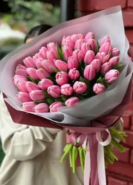 Bouquet  pink tulips