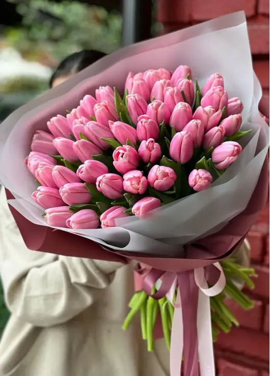 Bouquet  pink tulips