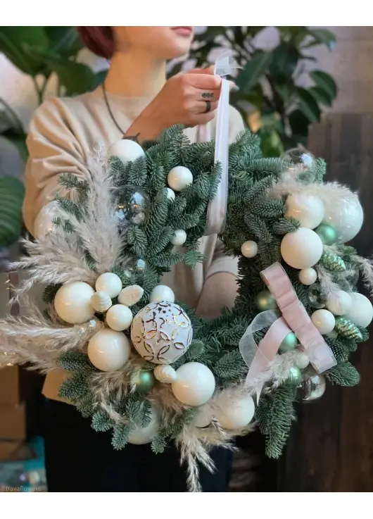 New year, christmas wreath