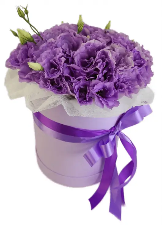Flower mix in a hat box Flower mix in a hat box